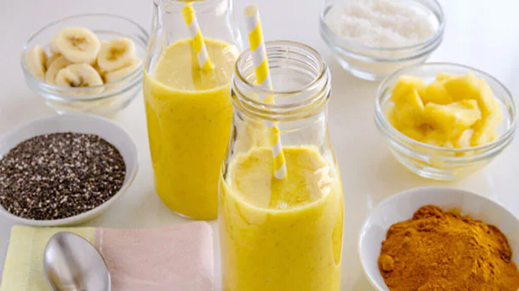 Anti-Ageing Coconut And Turmeric Drink